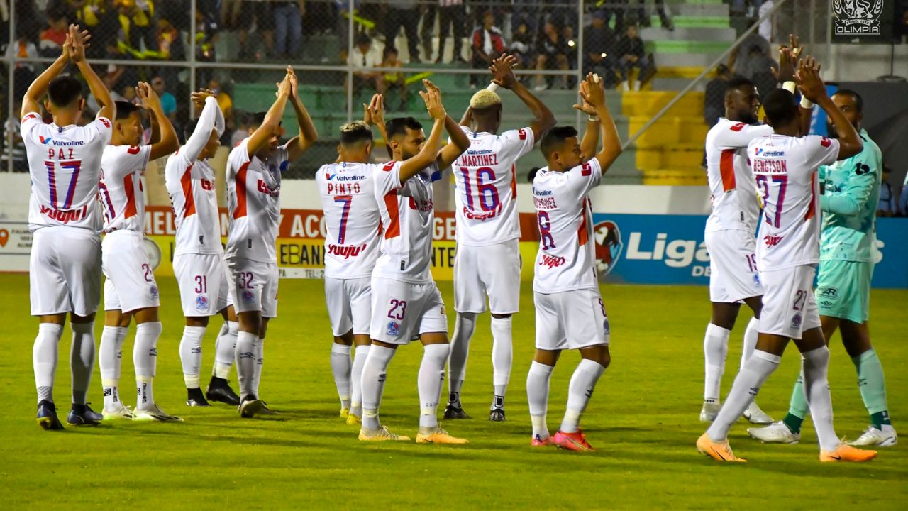 Se revelan los dos jugadores del Olimpia que ya no seguirían en el equipo en el siguiente torneo