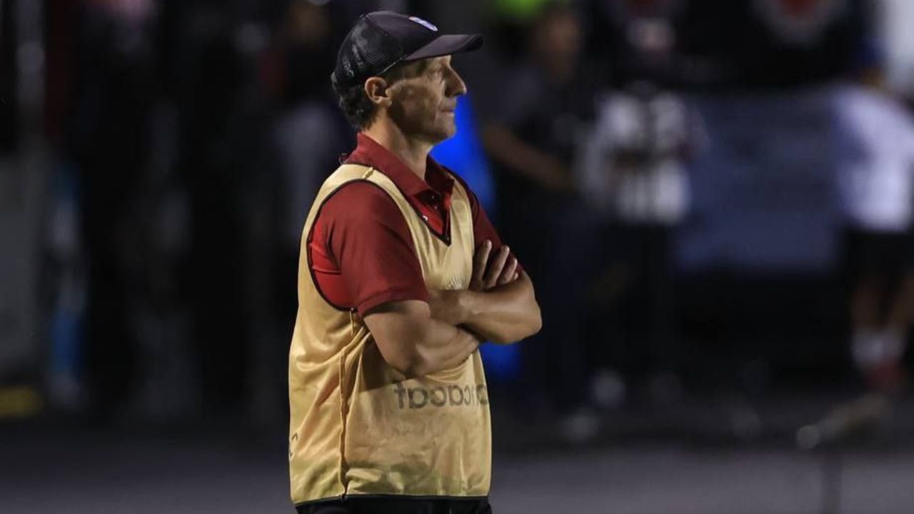 Pedro Troglio tomó determinación tras salir campeón con el Olimpia