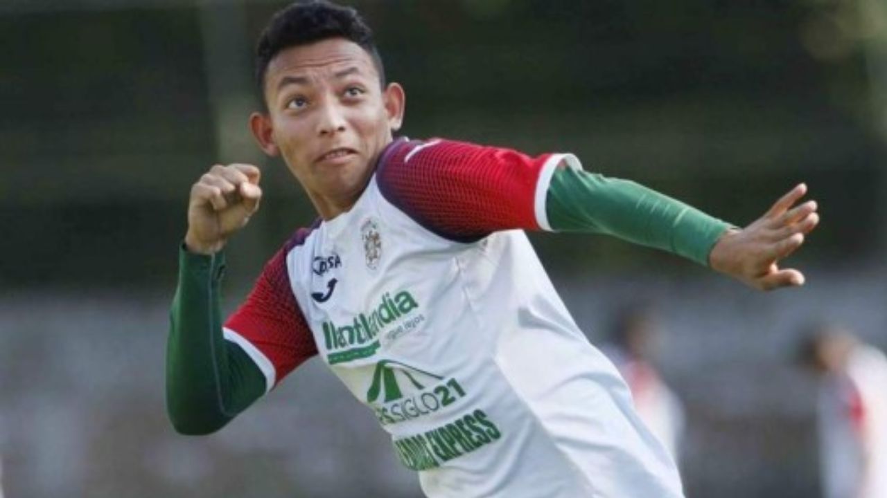 Allan Banegas se olvida de Marathón y es presentado con su nuevo club