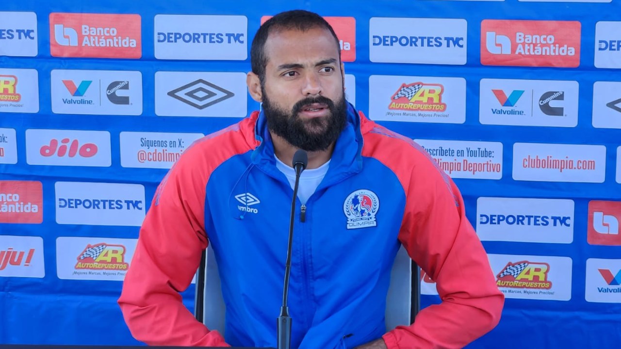 Edrick Menjívar revela lo que le dijo a Auzmendi antes del penal y destaca cómo le ayudó la afición de Motagua