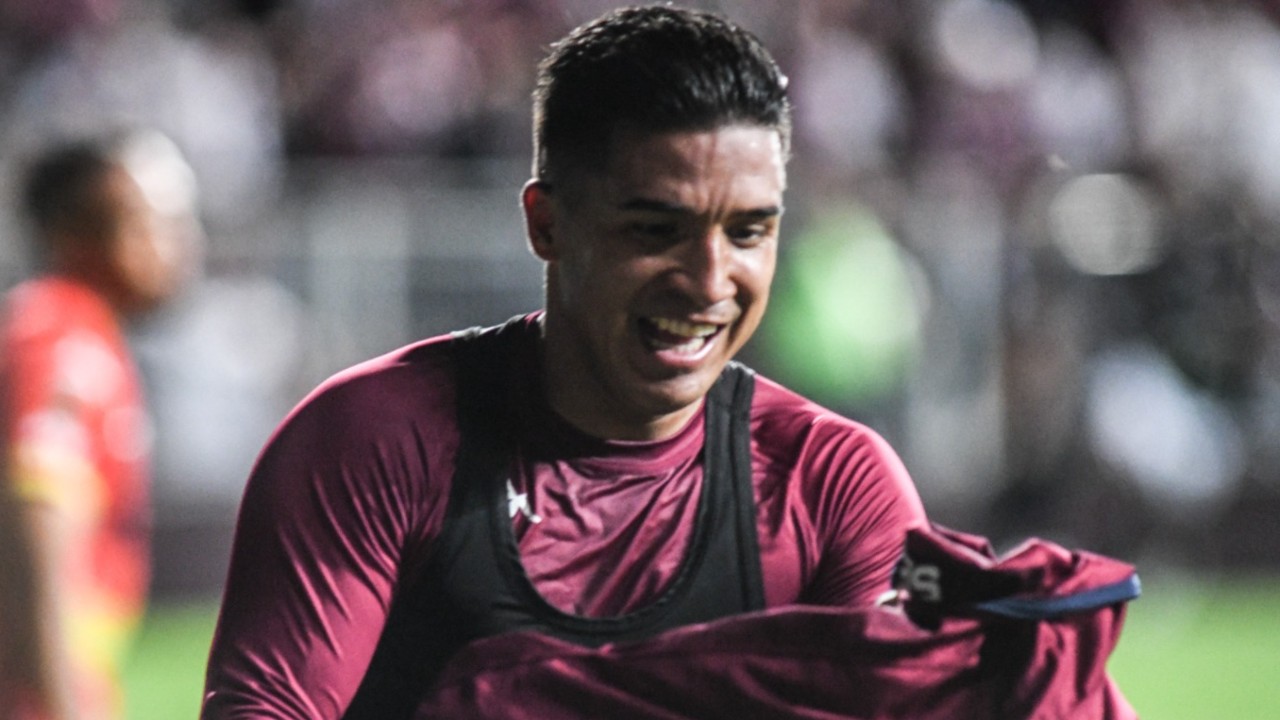 Michaell Chirinos anota golazo y le da el tricampeonato a Saprissa en Costa Rica