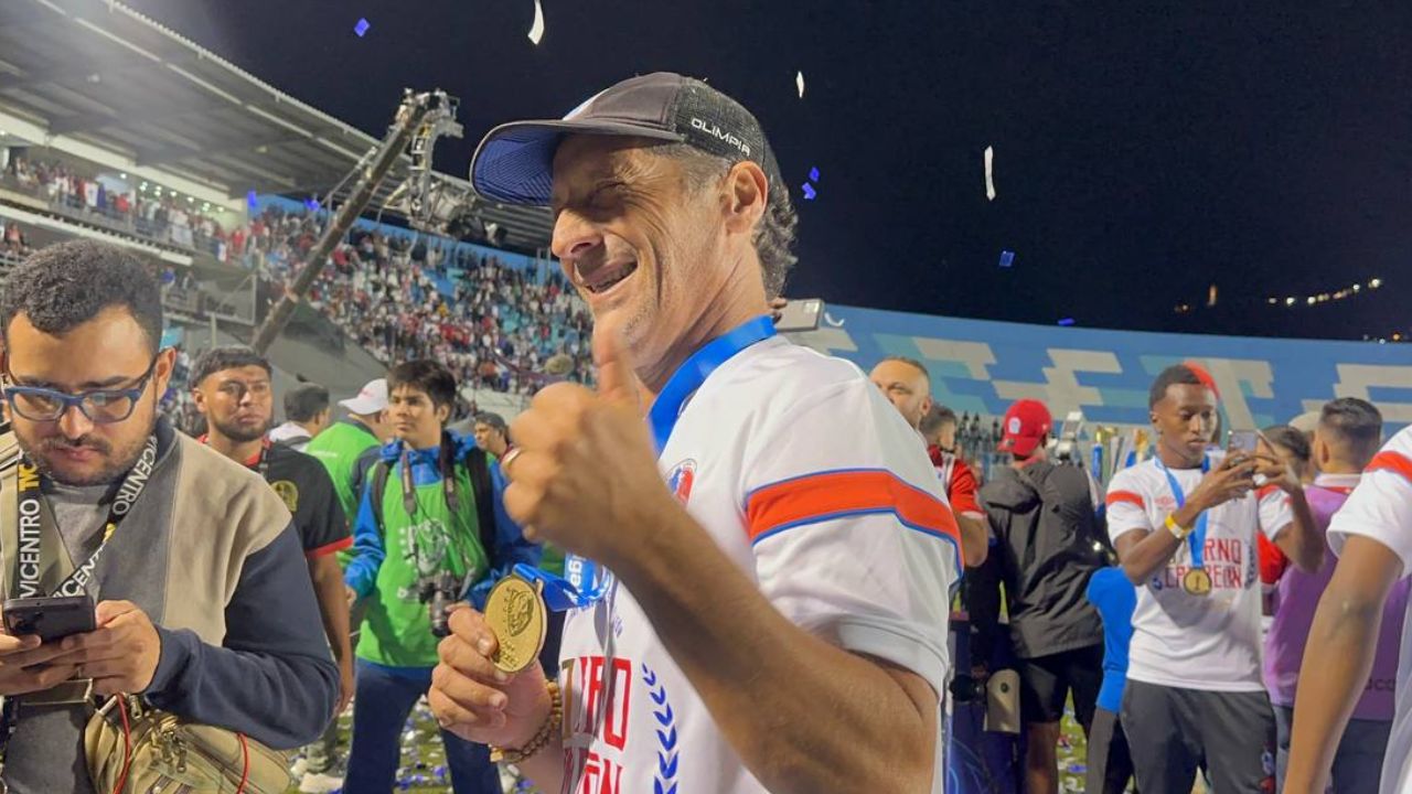 Pedro Troglio dio el 'ok' para dos fichajes de Olimpia con miras al Clausura 2024