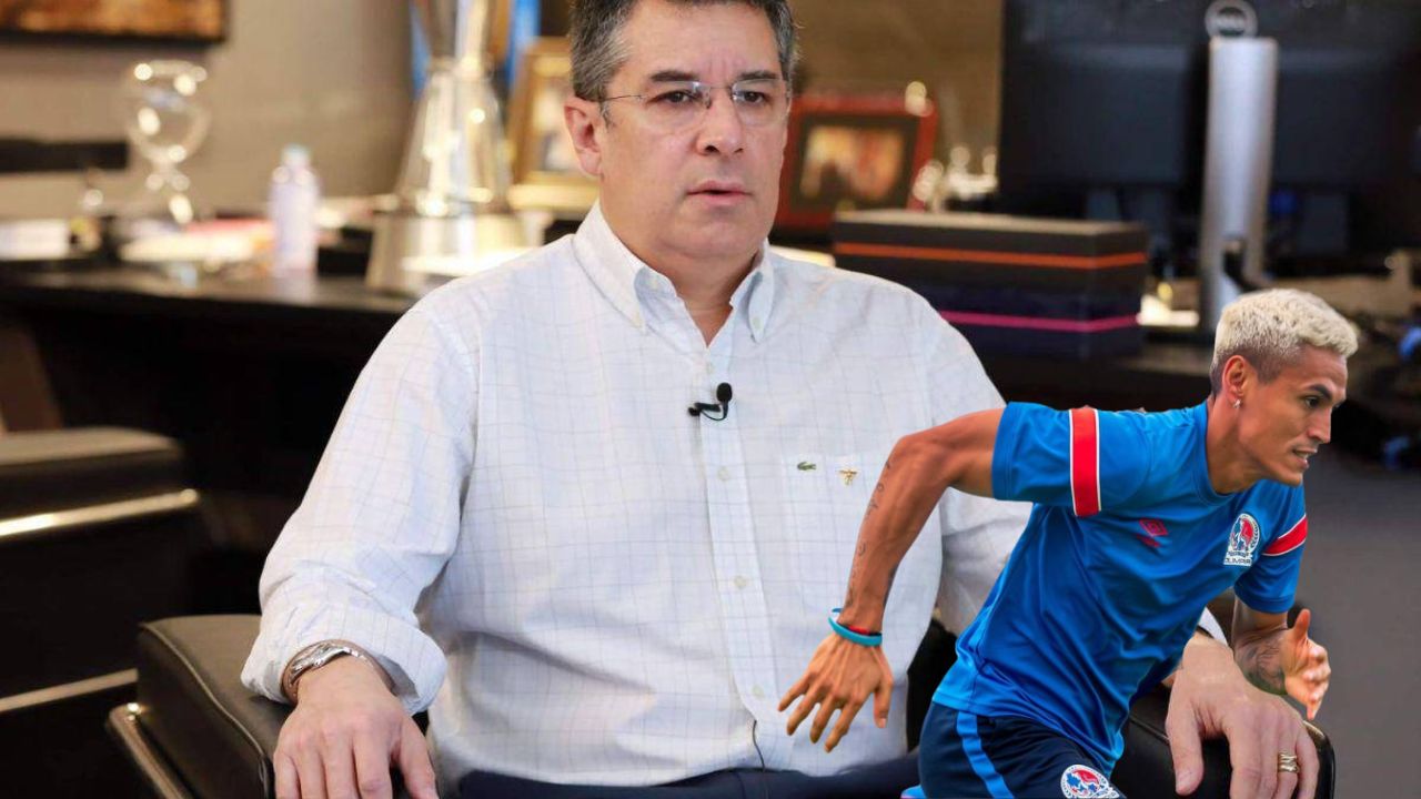 Presidente del Olimpia aclara rumores que vinculan a Andy Najar como fichaje de Olimpia