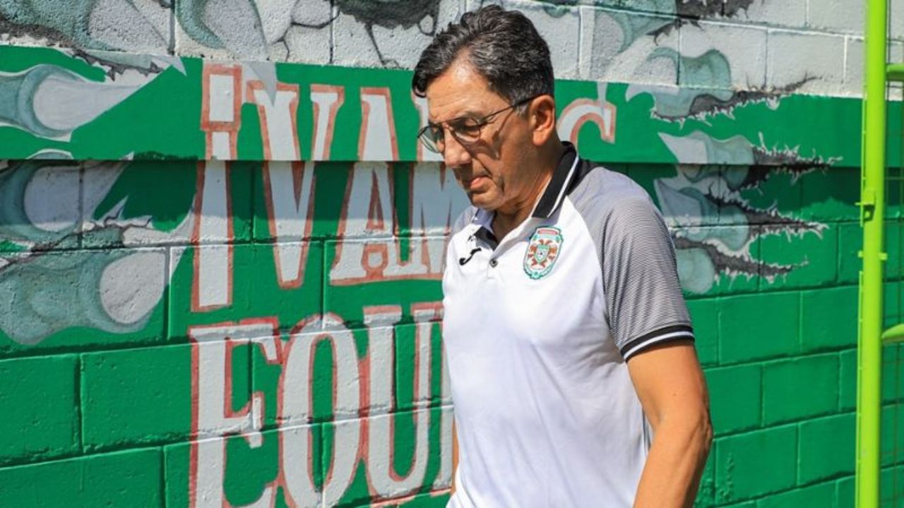 Marathón toma decisión irreversible con el entrenador Salomón Nazar