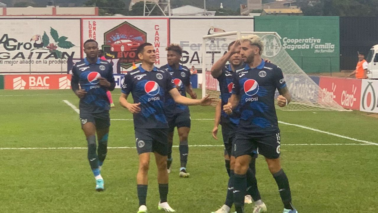 Motagua goleó al Victoria y suma de tres por primera vez en el torneo