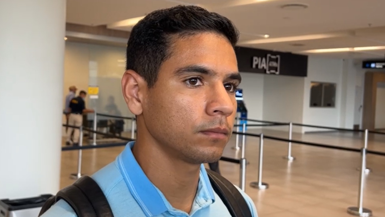Carlos Pineda explica cómo se siente tras el error cometido en el amistoso ante Islandia