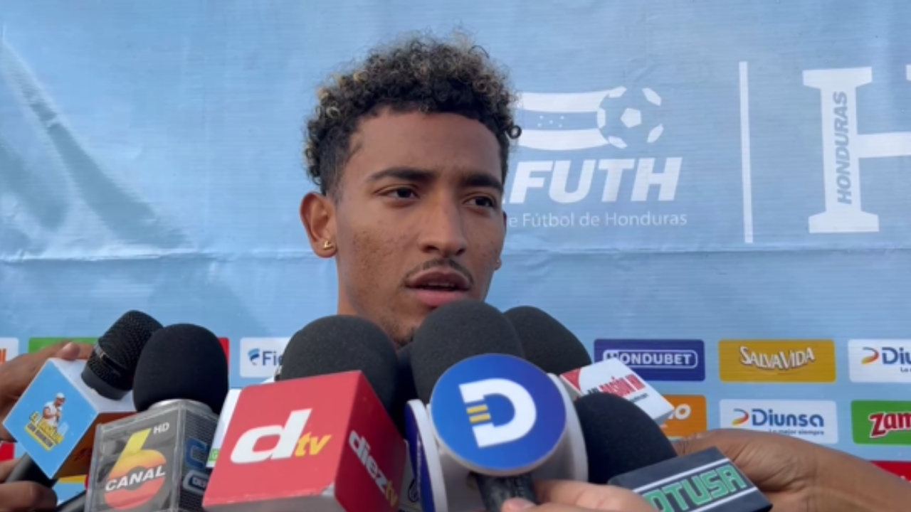 Douglas Martínez y su reto con la Selección de Honduras en ausencia de Choco Lozano