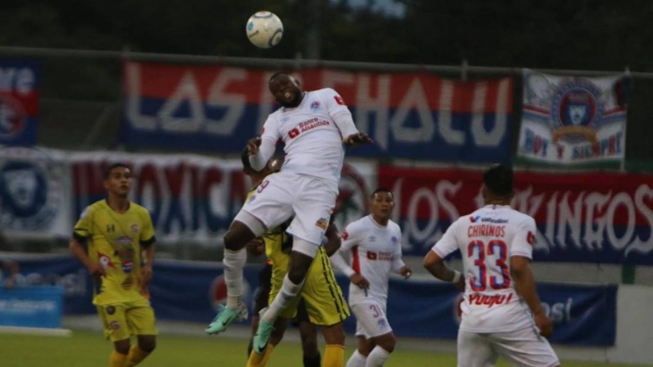 Olimpia rescata el invicto ante Génesis en su debut en el Clausura 2024