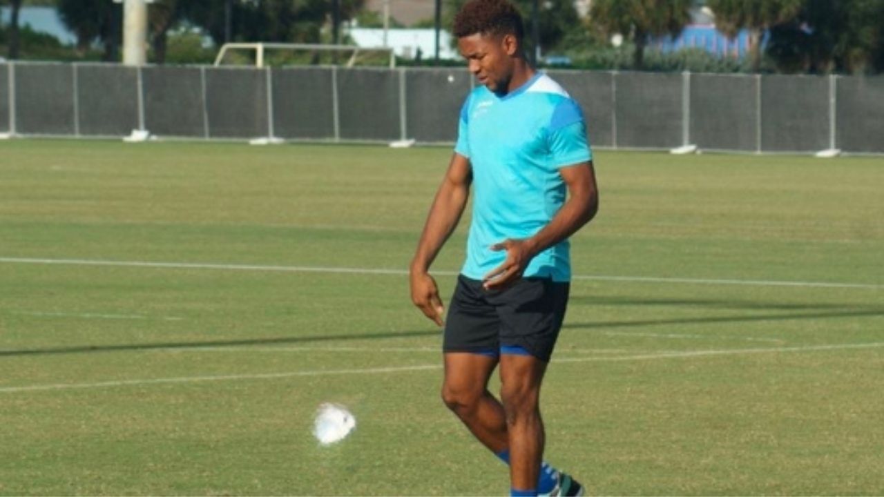 Yeison Mejía sufre problema para poder integrar la selección nacional de Honduras