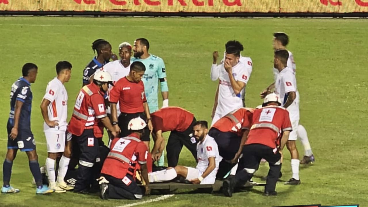 Se confirma lo que sucedió con Jorge Álvarez tras salir tocado del clásico