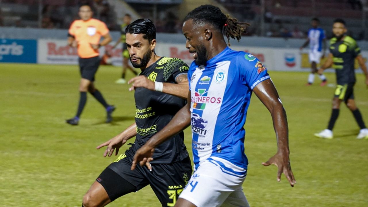 Olancho FC consigue su primer triunfo ante Victoria en su visita a La Ceiba