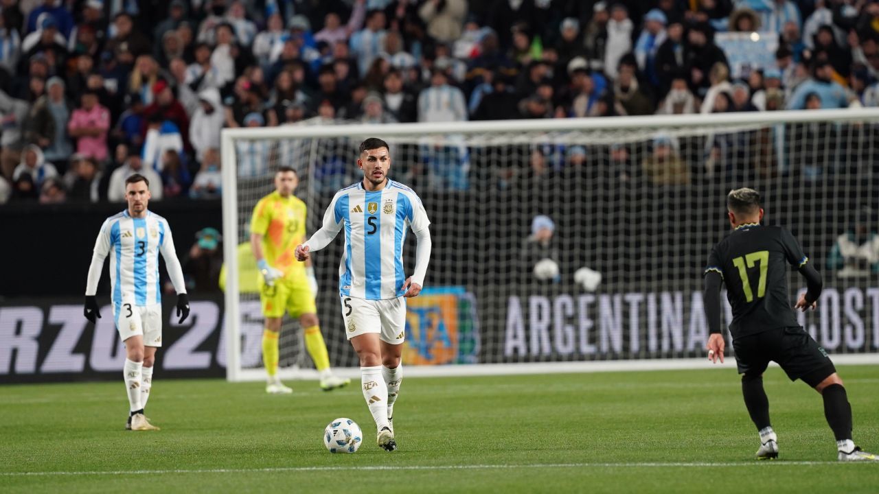 El Salvador fue goleado por Argentina antes de enfrentarse a Honduras