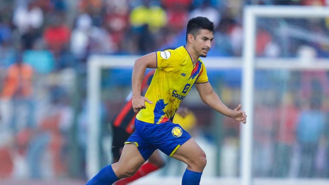 Jonathan Rubio fue clave en la victoria de su equipo con un golazo