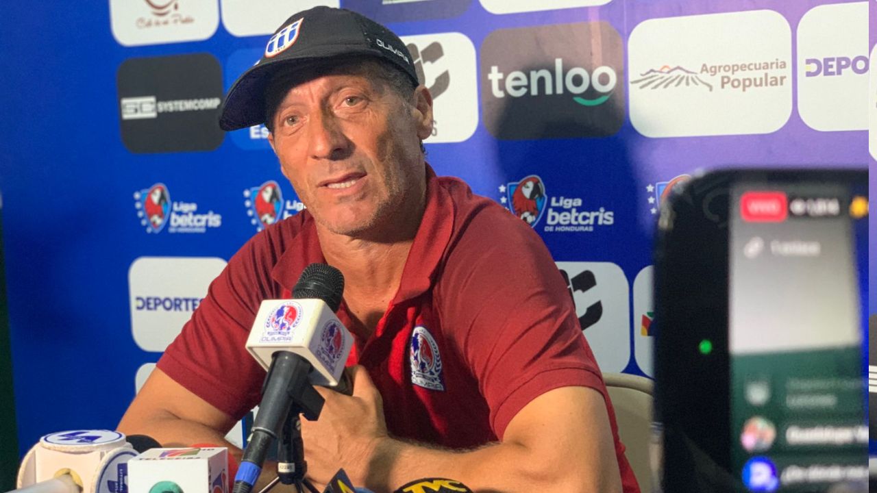 Pedro Troglio se queja tras empate vs Victoria y deja recomendación a la Liga Nacional