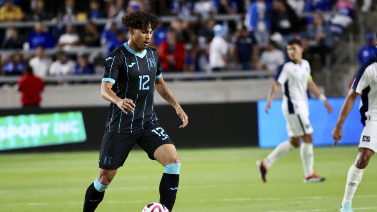 Lo que pasó con David Ruiz tras el partido de Honduras vs El Salvador