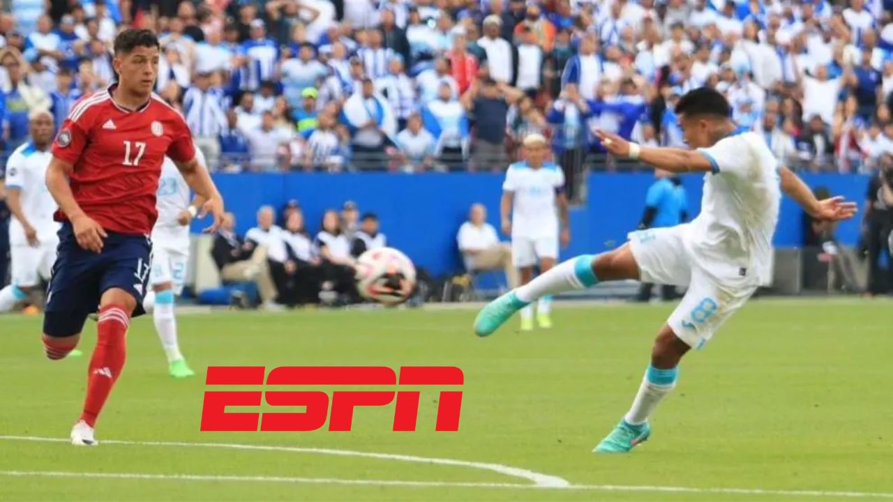 ESPN otorga fenomenal reconocimiento a Michaell Chirinos por su golazo ante Costa Rica