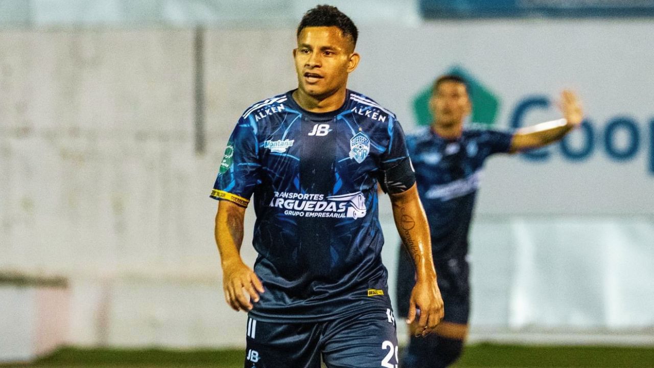 Patón Mejía sorprende al 'fichar' con nuevo club