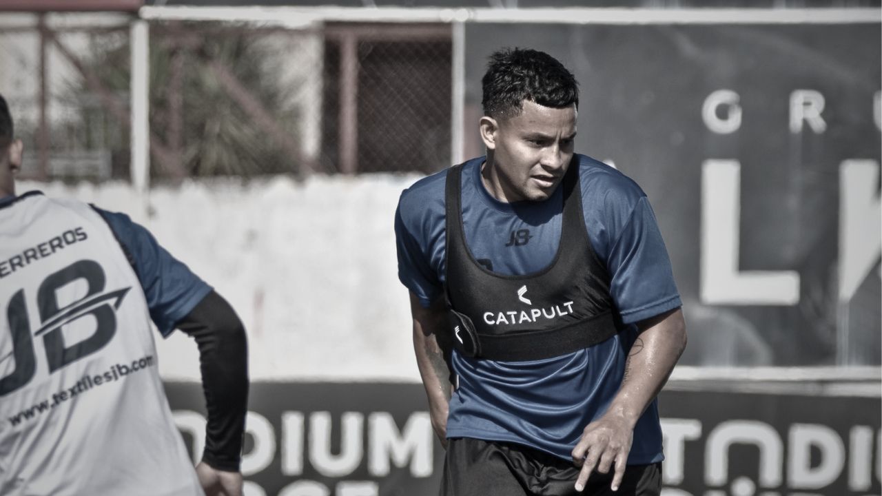 Patón Mejía sufre su primer gran revés en el fútbol de Costa Rica