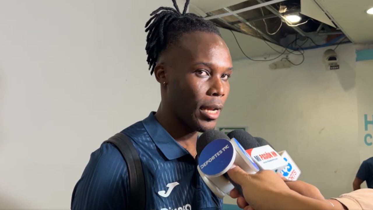 Rubilio Castillo responde tras ser señalado que no está al cien con Motagua y opina de su dupla con Auzmendi