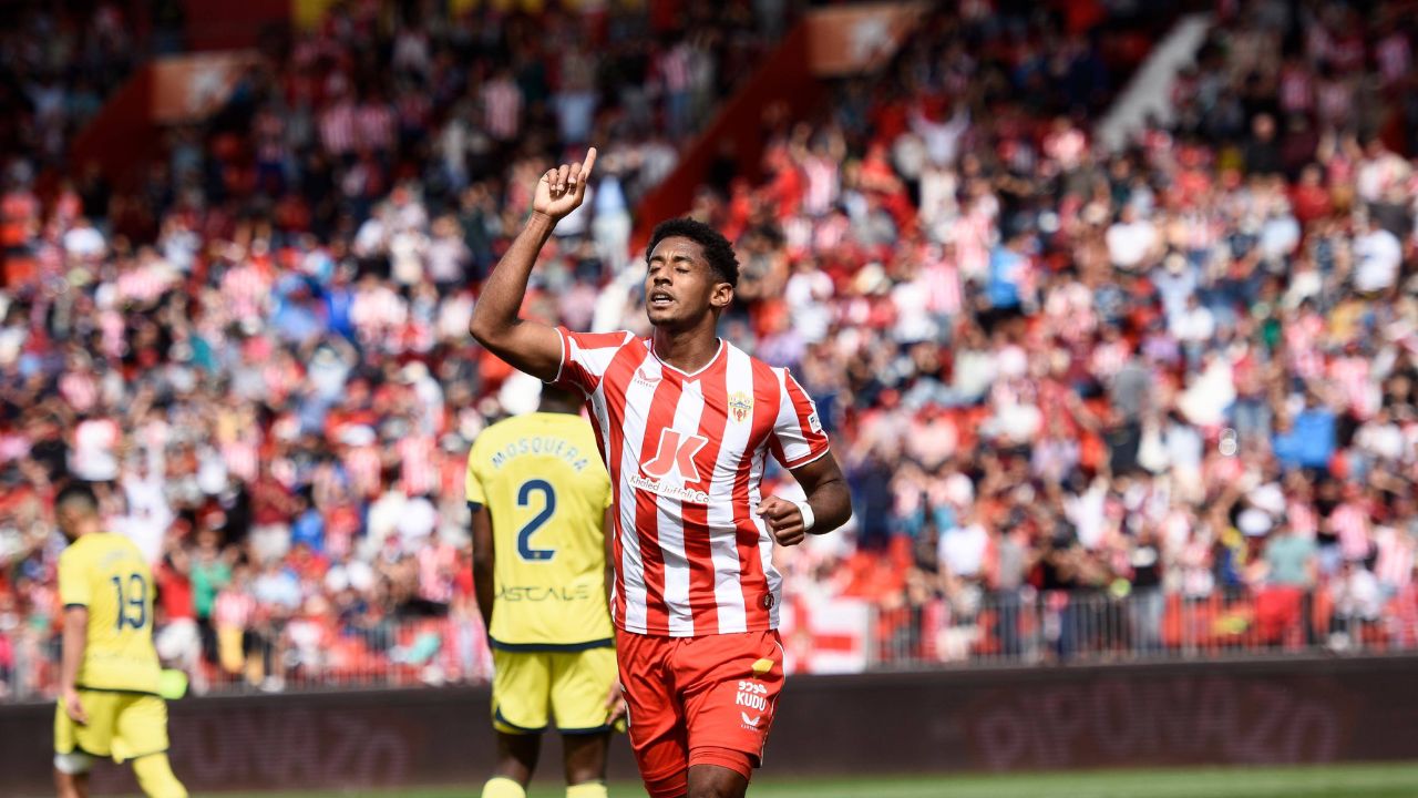 El Almería presume logro de Choco Lozano tras su partidazo ante Villarreal