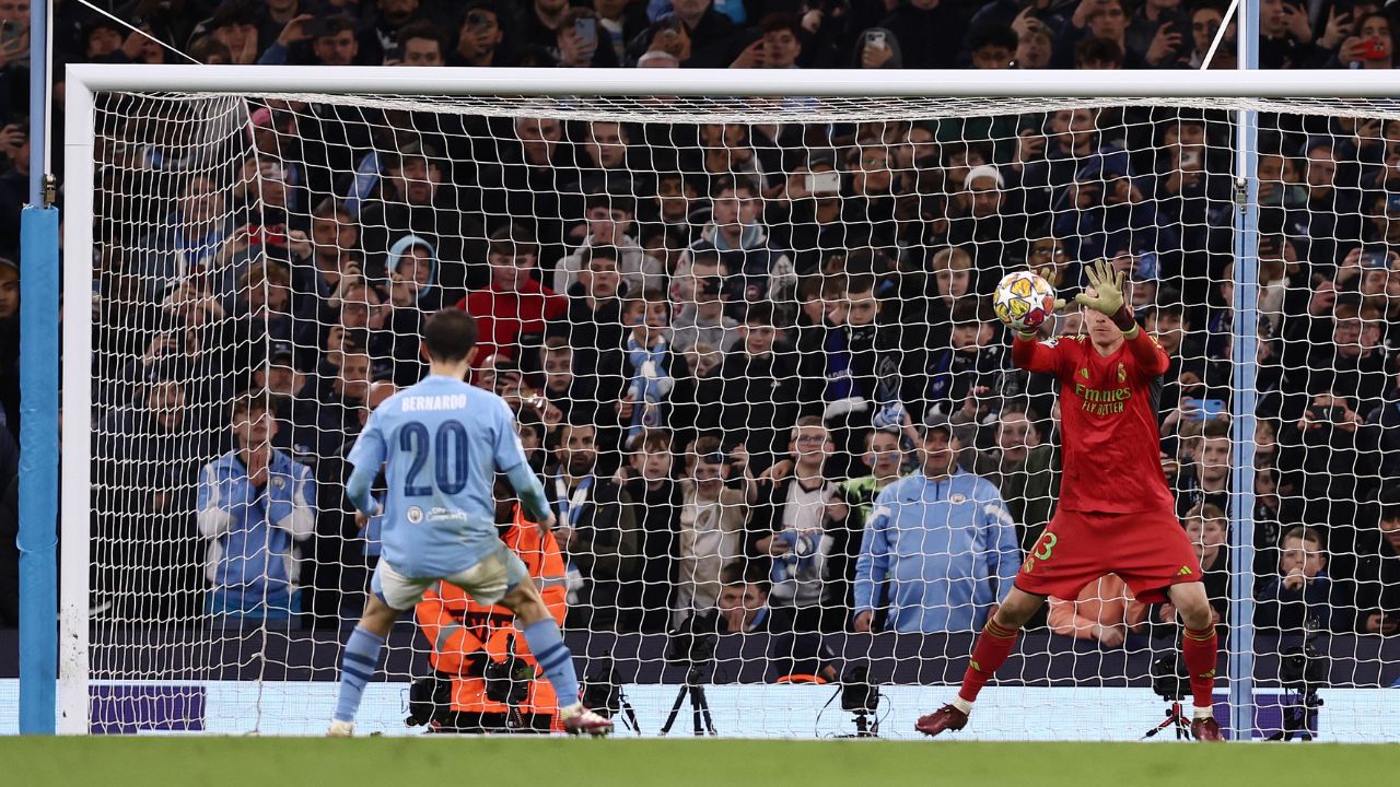 El inexpicable penal de Bernardo Silva por el que lo culpan de perder ante el Real Madrid
