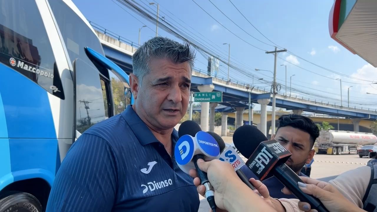 Diego Vazquez responde a las críticas por el estilo juego de Motagua
