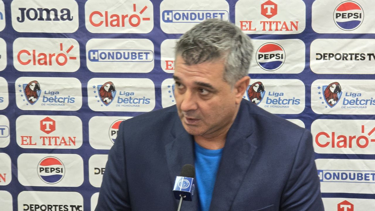 Diego Vazquez confiesa por qué no tiene un equipo base y saca pecho por su puesto en la tabla