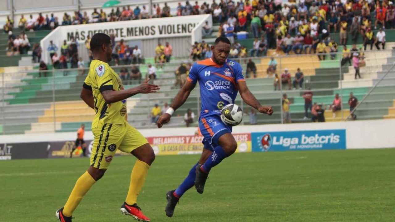 Lobos UPN no pudo con Génesis y jugará una final por el no descenso