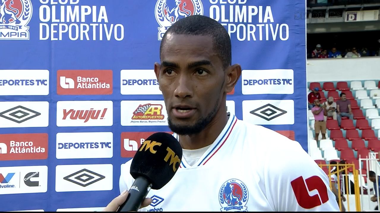 Jerry Bengtson revela la importancia de volver a ganar tras cuatro partidos y reacciona a su doblete