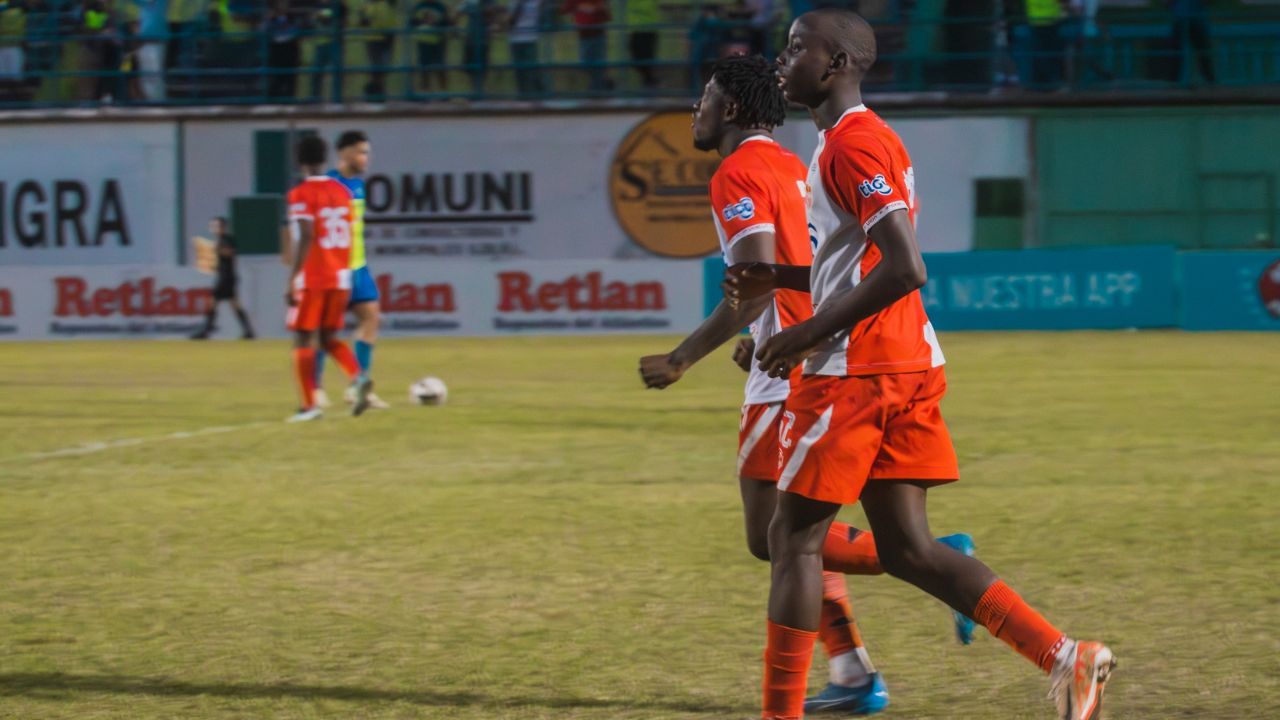 Vida le saca un punto al Olancho FC y sueña con quedarse en primera