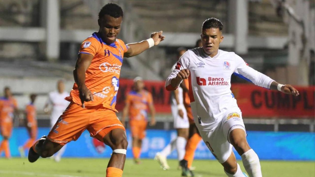 Futbolistas hondureños dejan su club en plena disputa del torneo Clausura 2024