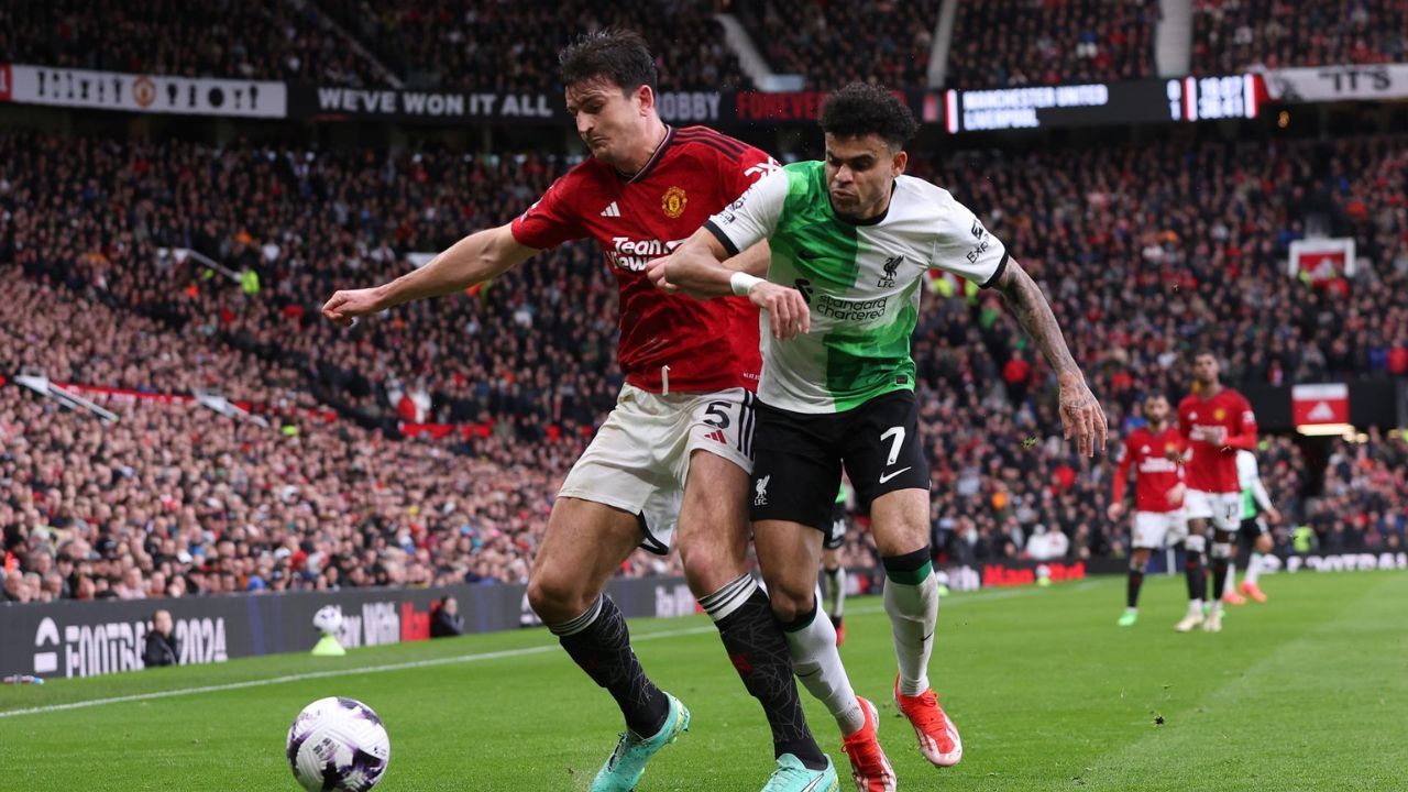 Liverpool se atasca contra Manchester United y pierde el liderato en solitario de la Premier