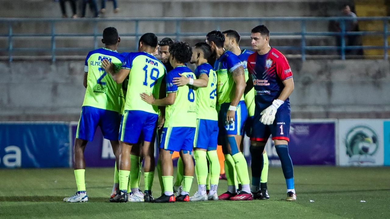 Olancho FC sigue en racha y vence a Lobos UPN en un partido interminable en Choluteca