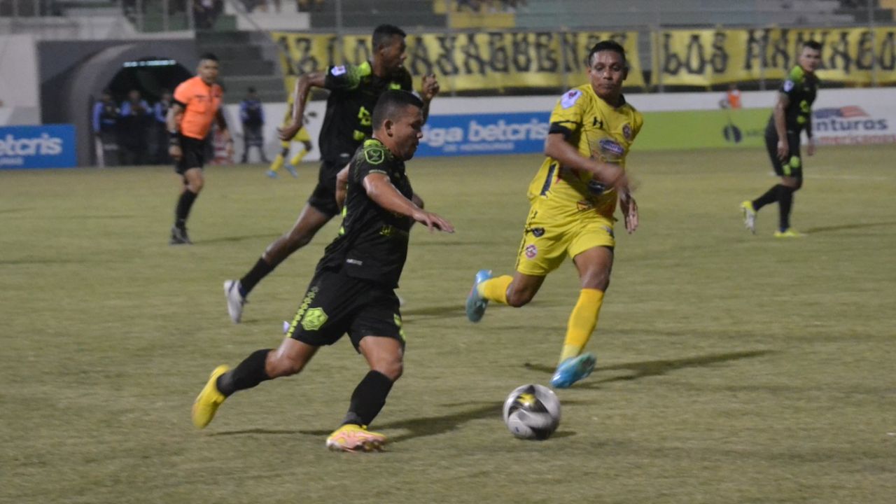 Génesis y Olancho FC se conforman con un empate sin goles en Comayagua