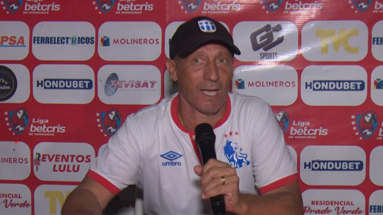 Pedro Troglio revela por qué utilizó una inédita alineación contra Real Sociedad en Tocoa