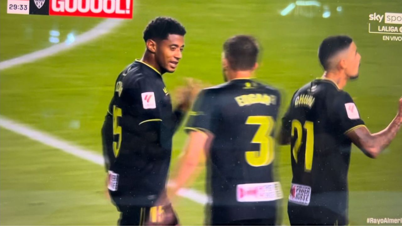 Choco Lozano anota su tercer gol consecutivo con el Almería en La Liga