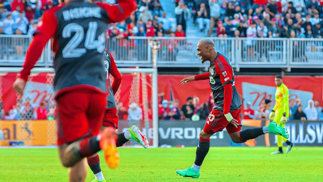Deybi Flores deja rotunda reacción tras marcar primer gol con el Toronto FC