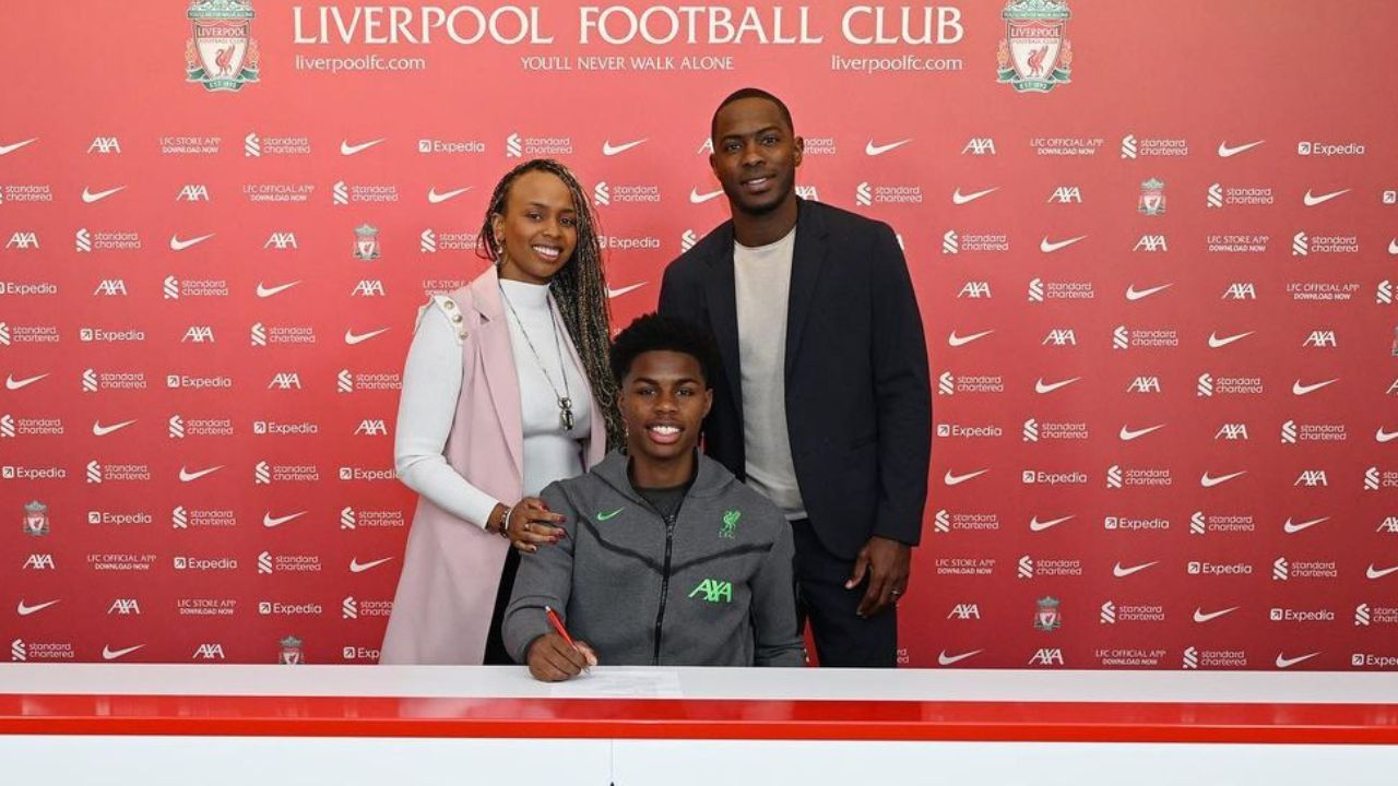 Este fue el primer mensaje de Keyrol Figueroa tras firmar su primer contrato profesional con Liverpool