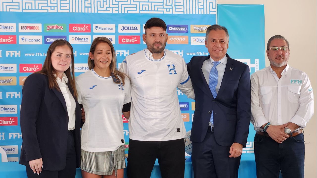 Mario Abadía es presentado como nuevo entrenador de la Selección Femenina de Honduras