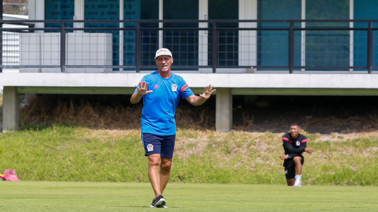 Pedro Troglio describe cómo se siente previo a disputar su octava final de Liga
