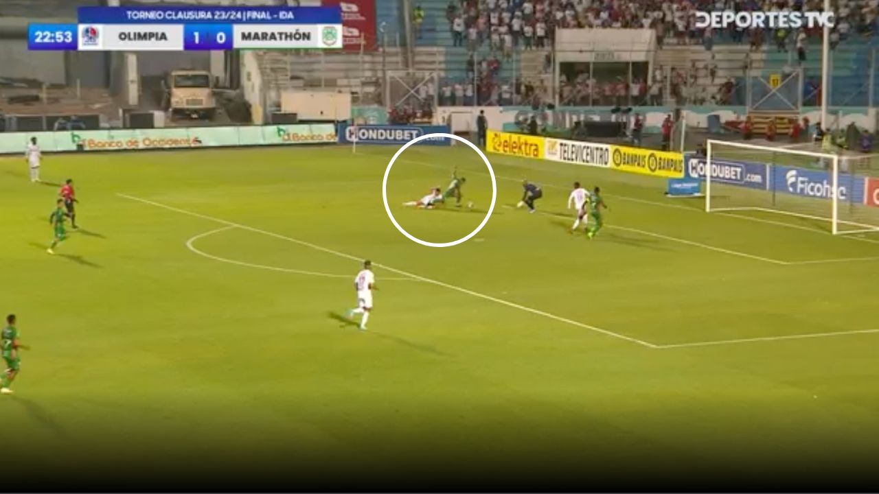 Jonathan Paz cometió penal que provocó el empate de Marathón en la final de ida