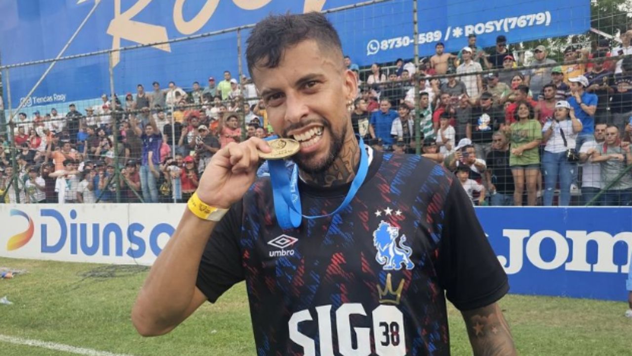 Gabriel Araújo adelanta su futuro con Olimpia tras quedarse sin contrato