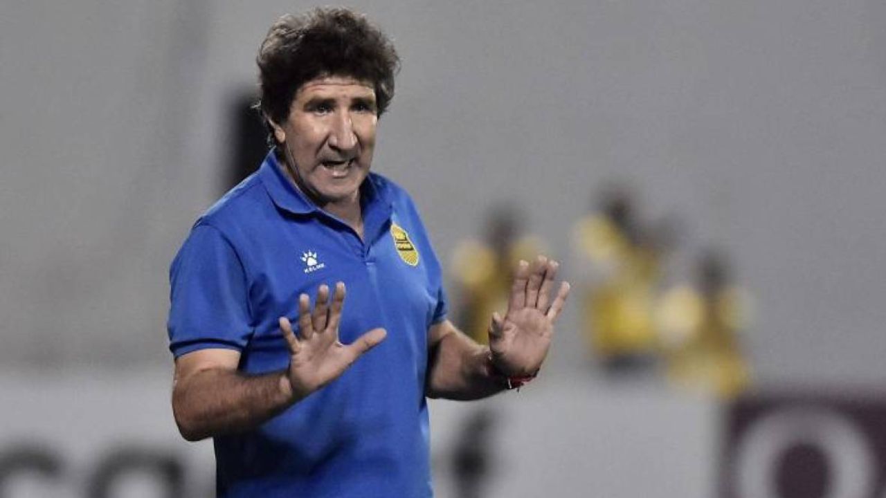 Héctor Vargas se convertiría en nuevo entrenador de Real Sociedad para el Apertura 2024