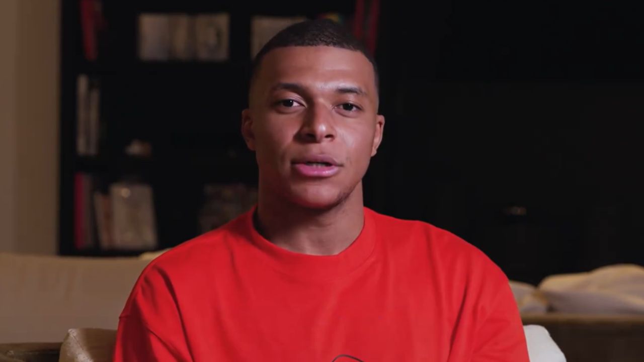 Kylian Mbappé hace oficial decisión sobre su futuro con el PSG la próxima temporada