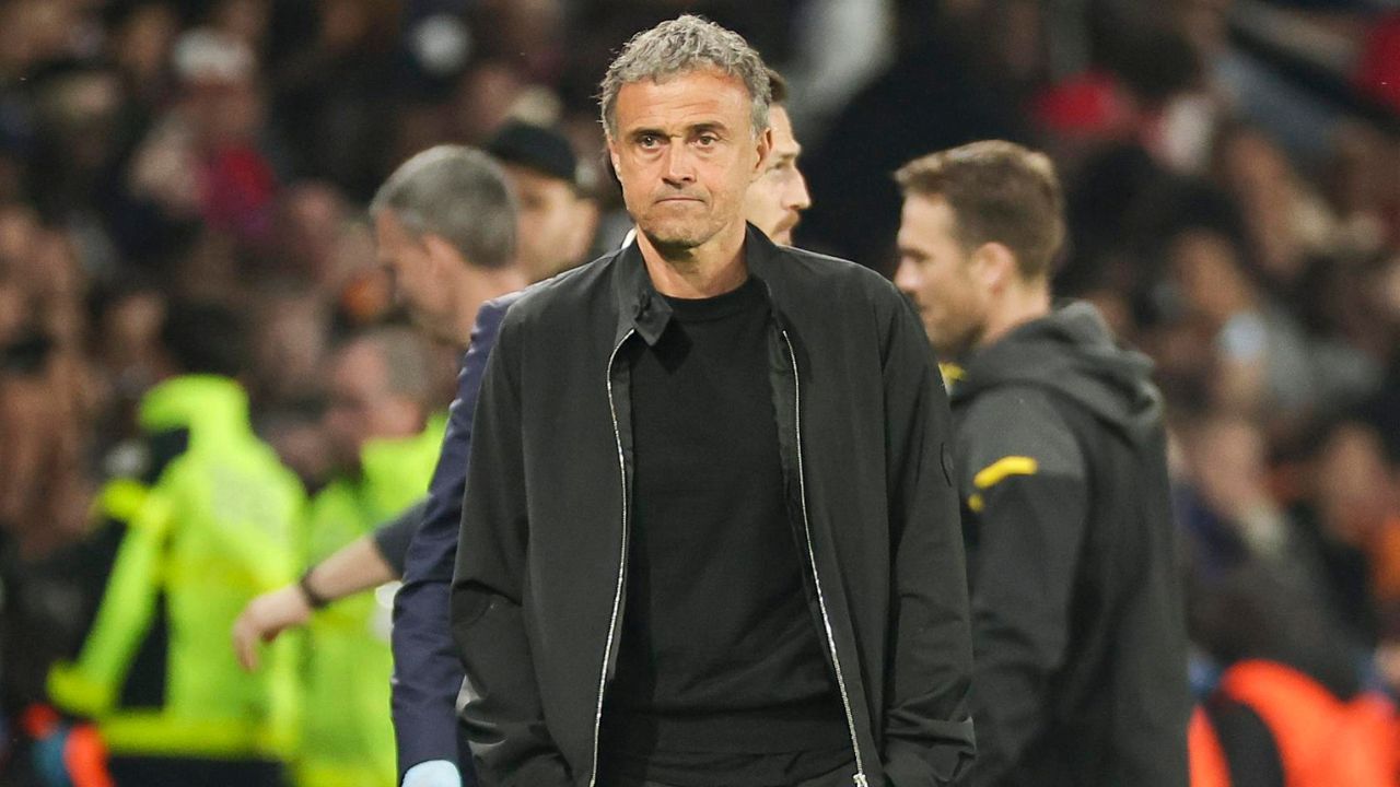 Luis Enrique muestra su molestia tras caer eliminados en Champions League con el PSG