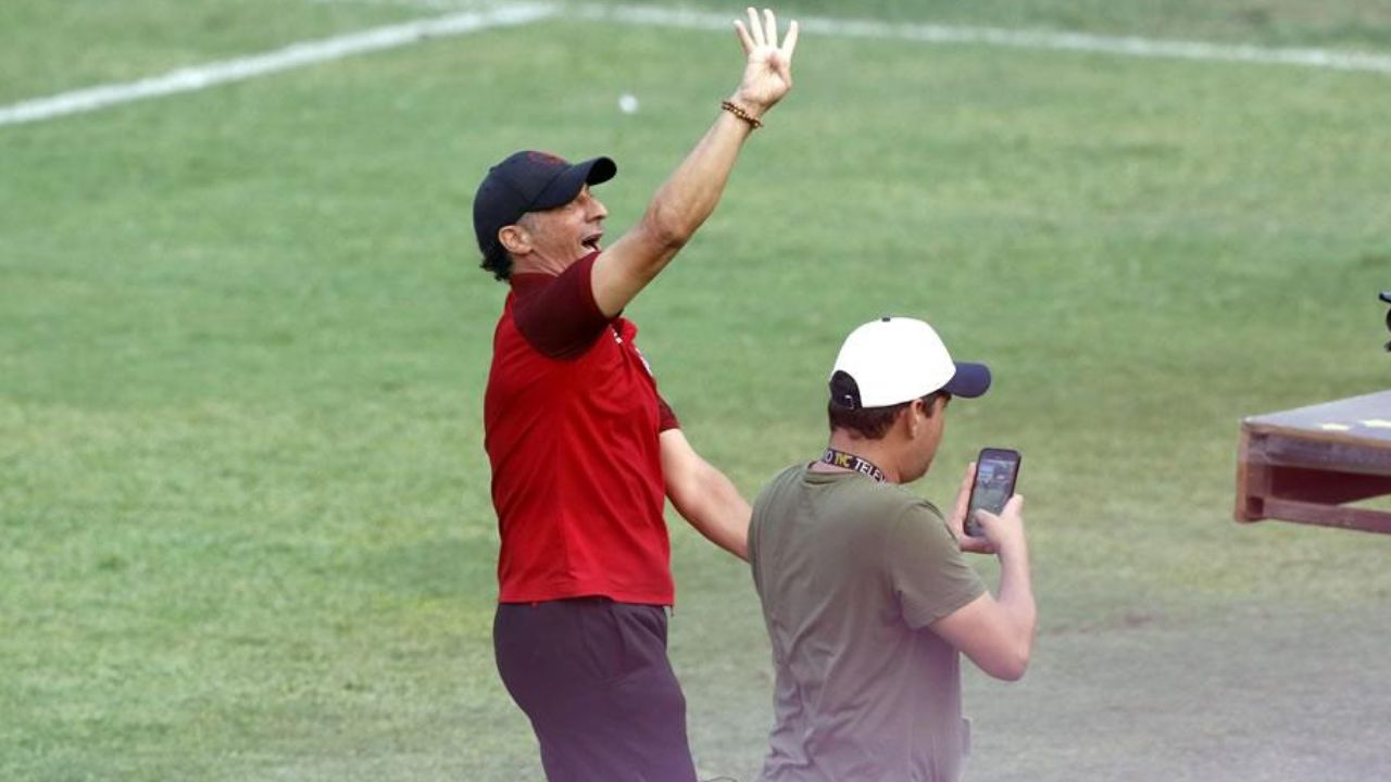 Pedro Troglio es destacado por prestigioso medio argentino tras el título 38 con Olimpia