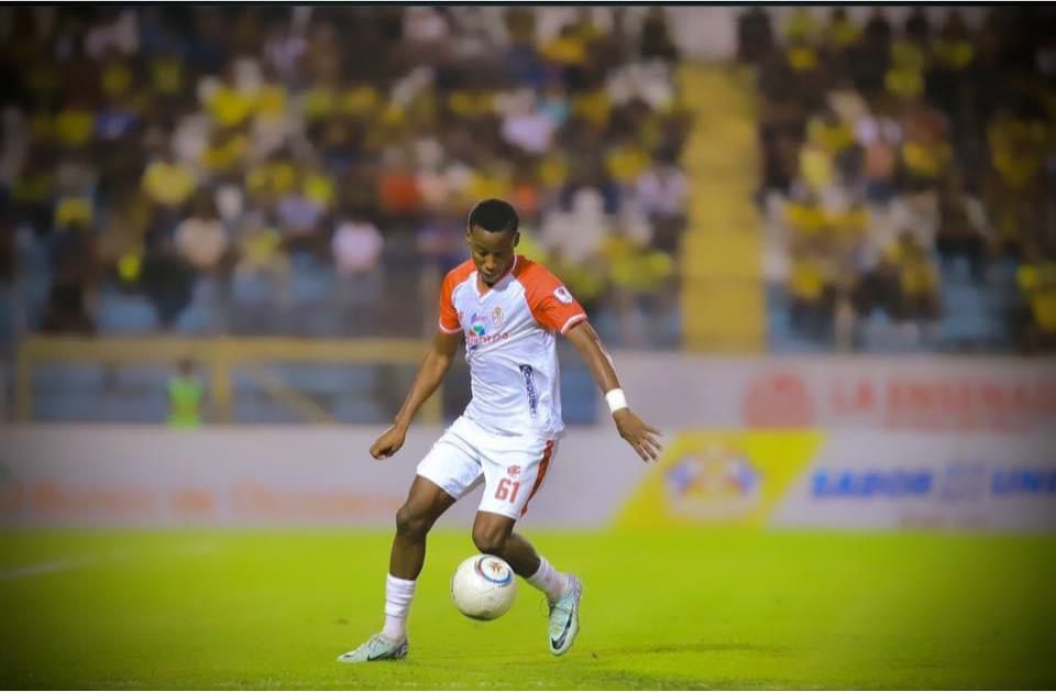 Kevin Guity rompe el silencio, habla sobre su salida del Olimpia y fichaje a Europa