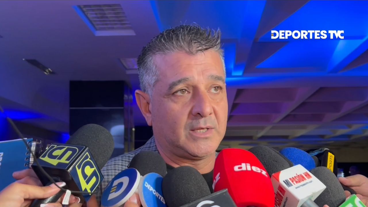 Diego Vazquez explica cómo van a afrontar la sobrecarga de partidos del próximo torneo