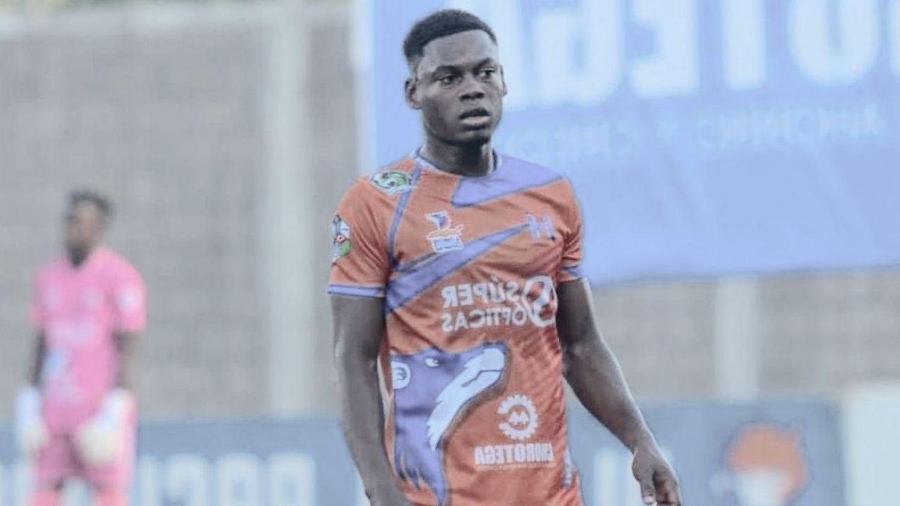 César Guillén estará de regreso a Honduras tras caerse su fichaje en el extranjero