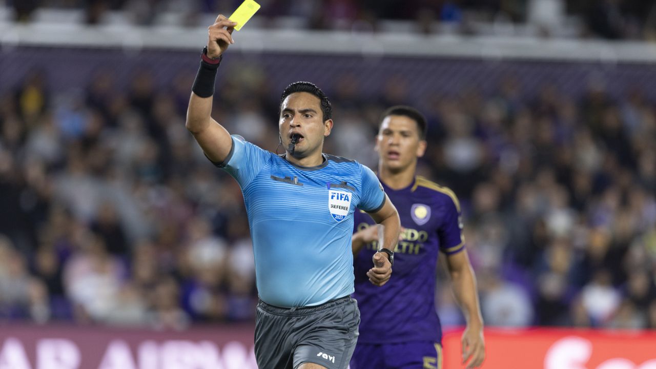 Said Martínez elegido para arbitrar el juego entre Estados Unidos y Brasil